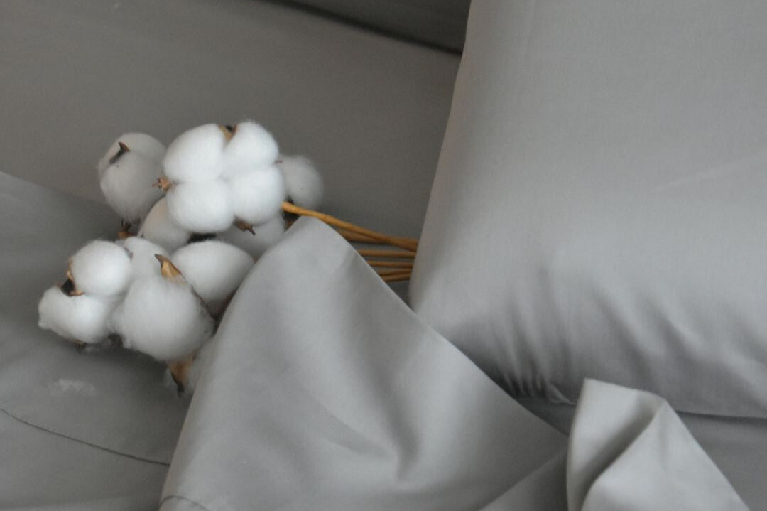 Trees & Hugs™ - Signature Seam Gray Organic Cotton Sheet set